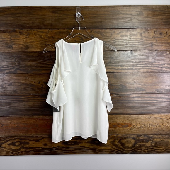 Vince Camuto Ruffle Cold Shoulder Ivory New Size XS Petite - Picture 2 of 5